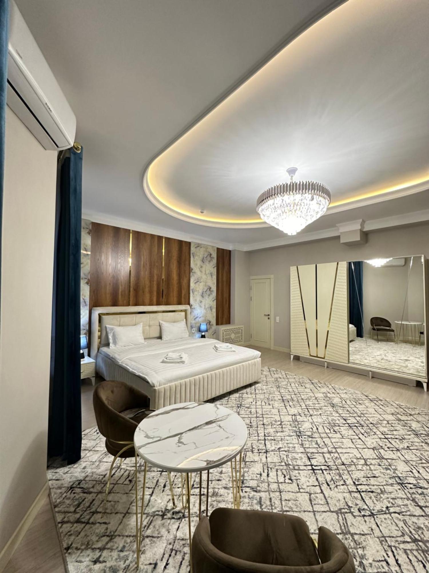Nur Makon Hotel Tashkent Esterno foto