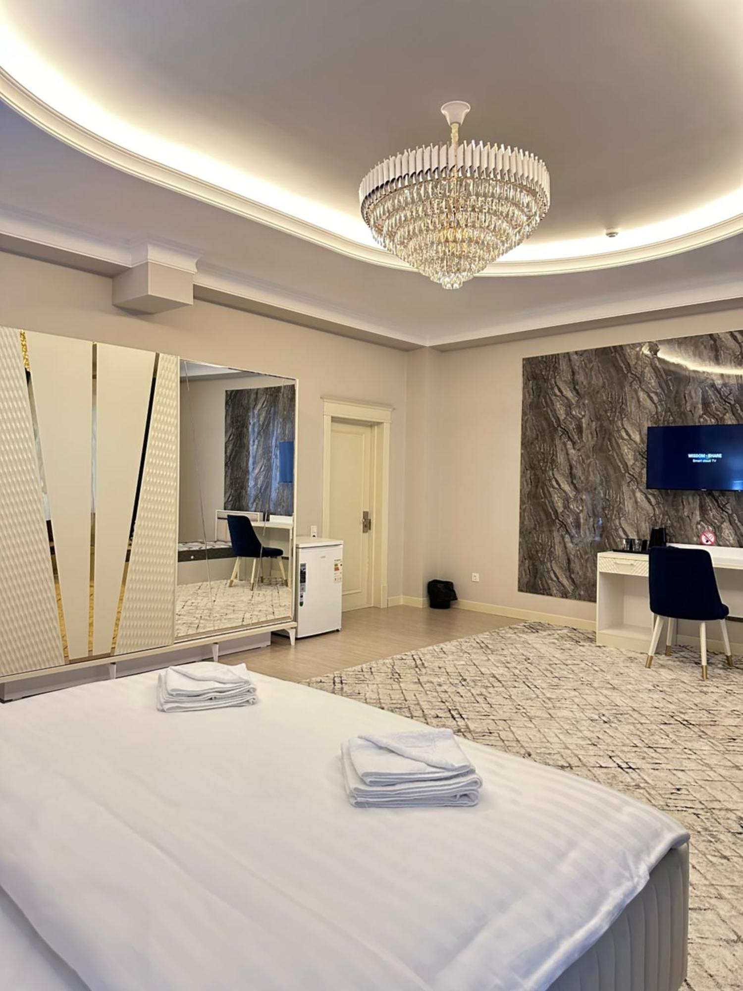 Nur Makon Hotel Tashkent Esterno foto